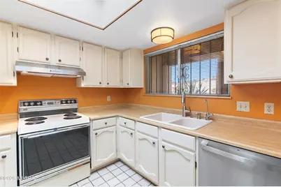 6339 N Orange Tree Drive, Tucson, AZ 85704 - Photo 16