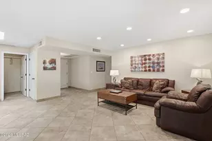 7502 E Rio Vista Cir, Tucson, AZ 85715 - Photo 10