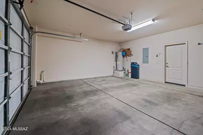 2442 E Emerald Moon Drive, Tucson, AZ 85718 - Photo 32