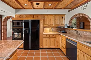 8028 E Maguey Dr, Tucson, AZ 85750 - Photo 12
