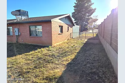 519 N Leonardo Di Vinci Drive, Sierra Vista, AZ 85635 - Photo 28