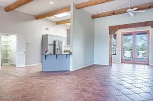 682 E Armor Springs Pl, Green Valley, AZ 85614 - Photo 12