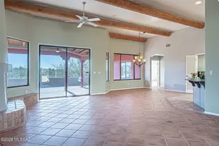 682 E Armor Springs Pl, Green Valley, AZ 85614 - Photo 4