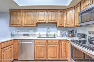 9825 N Calle Loma Linda, Tucson, AZ 85737 - Photo 12