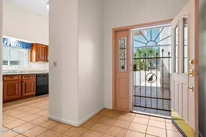 1489 W Bridalveil Place, Oro Valley, AZ 85737 - Photo 4
