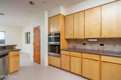 6610 E Cll De Amigos, Tucson, AZ 85750 - Photo 8