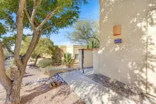 1071 Camino Corrida, Oro Valley, AZ 85704 - Photo 6