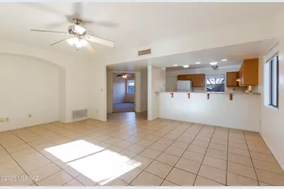 1102 E Halcyon Road #101, Tucson, AZ 85719 - Photo 1