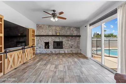 7662 E Waverly Street, Tucson, AZ 85715 - Photo 2