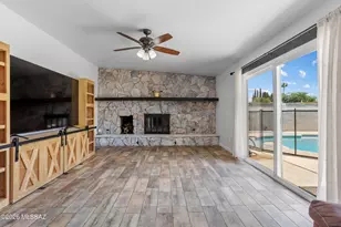 7662 E Waverly St, Tucson, AZ 85715 - Photo 2