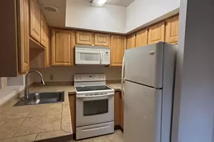 1810 E Blacklidge Dr, Tucson, AZ 85719 - Photo 4