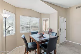 6086 N Applesauce Ct, Tucson, AZ 85741 - Photo 4