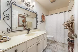 920 W Camino Sagasta, Green Valley, AZ 85622 - Photo 30