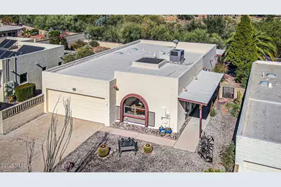 920 W Camino Sagasta, Green Valley, AZ 85622 - Photo 1