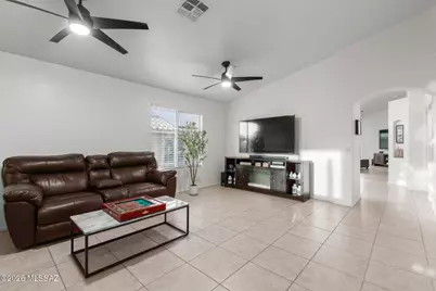 39443 S Cinch Strap Place, Tucson, AZ 85739 - Photo 10
