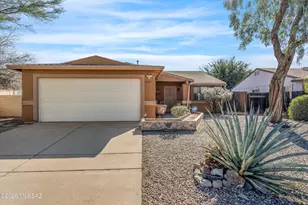 2001 W Burgundy Way, Tucson, AZ 85746 - Photo 2