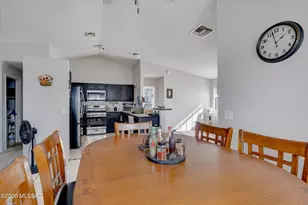 2001 W Burgundy Way, Tucson, AZ 85746 - Photo 10