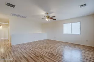 8847 N Moonfire Dr, Tucson, AZ 85743 - Photo 18