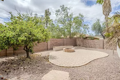 8847 N Moonfire Drive, Tucson, AZ 85743 - Photo 34