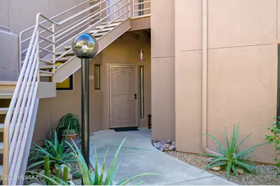 6655 N Canyon Crest Drive #18102, Tucson, AZ 85750 - Photo 2