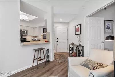 6655 N Canyon Crest Drive #18102, Tucson, AZ 85750 - Photo 4