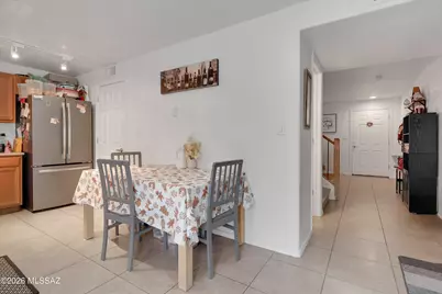 915 N Venice Avenue #APT B, Tucson, AZ 85711 - Photo 10