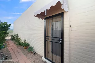 2811 S Camino Godoy, Green Valley, AZ 85622 - Photo 12