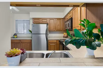 1801 E Blacklidge Drive #108, Tucson, AZ 85719 - Photo 1
