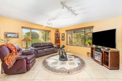 972 W Camino Urbano, Green Valley, AZ 85622 - Photo 20