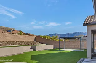 470 W Red Ribbon Ln, Oro Valley, AZ 85755 - Photo 2