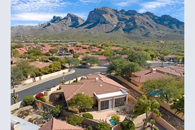 9655 Golden Sun Drive, Oro Valley, AZ 85737 - Photo 2