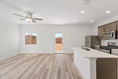 21974 E Pebbles Avenue, Red Rock, AZ 85145 - Photo 2