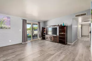 1925 S Palma Pl, Tucson, AZ 85710 - Photo 4