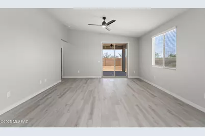 7706 S Wild Prairie Drive, Tucson, AZ 85757 - Photo 6
