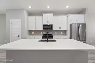 7706 S Wild Pr Dr, Tucson, AZ 85757 - Photo 8