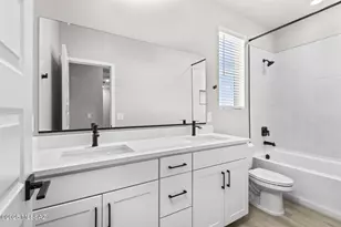 7714 S Wild Pr Dr, Tucson, AZ 85757 - Photo 18