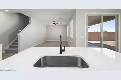 7746 S Wild Prairie Drive, Tucson, AZ 85757 - Photo 6