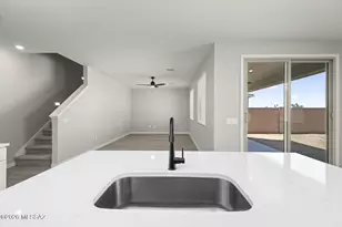 7746 S Wild Pr Dr, Tucson, AZ 85757 - Photo 6