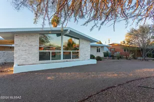 6052 E Oak St, Tucson, AZ 85711 - Photo 2