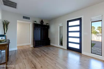 2110 E Grant Road, Tucson, AZ 85719 - Photo 6