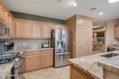 7825 S Galileo Lane, Tucson, AZ 85747 - Photo 16