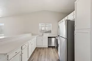 6081 S Birchwood Dr, Tucson, AZ 85746 - Photo 12