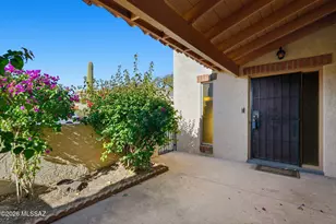 5731 N Camino Esplendora, Tucson, AZ 85718 - Photo 2