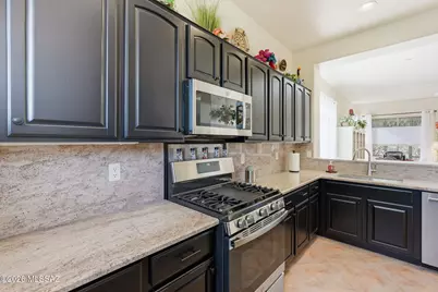 5812 S Azure Vista Way, Green Valley, AZ 85622 - Photo 12