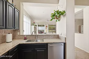 5812 S Azure Vista Way, Green Valley, AZ 85622 - Photo 14