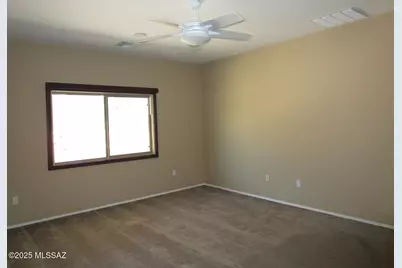8223 S Placita Bilbao, Tucson, AZ 85747 - Photo 12