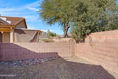 9513 N Twinkling Shadows Way, Tucson, AZ 85743 - Photo 28