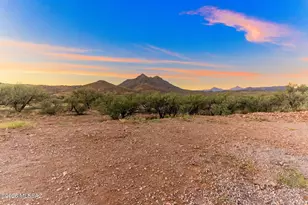 104 Circulo Penjamo, Rio Rico, AZ 85648 - Photo 36