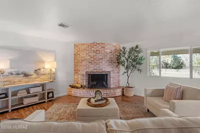 6939 E Crestline Drive, Tucson, AZ 85715 - Photo 2