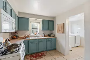 118 W 32nd St, Tucson, AZ 85713 - Photo 4